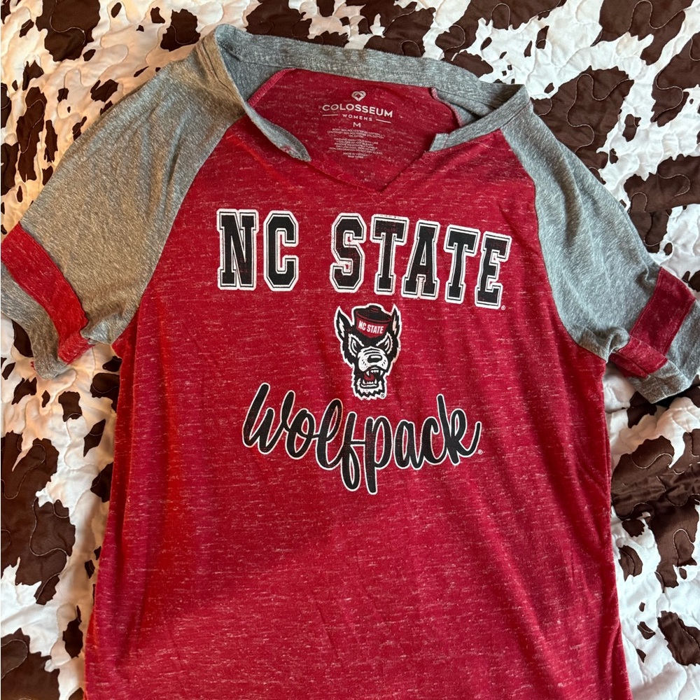 Colosseum Red and Gray NC State Wolfpack Women’s Shirt